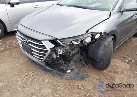 2018 Hyundai Elantra Sel z USA, uszkodzony, nr VIN 5NPD84LF5JH402506